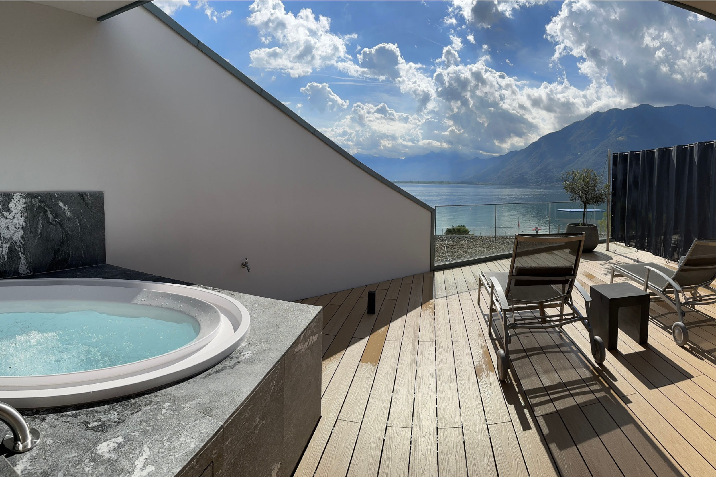 Private Spa mit Whirlpool