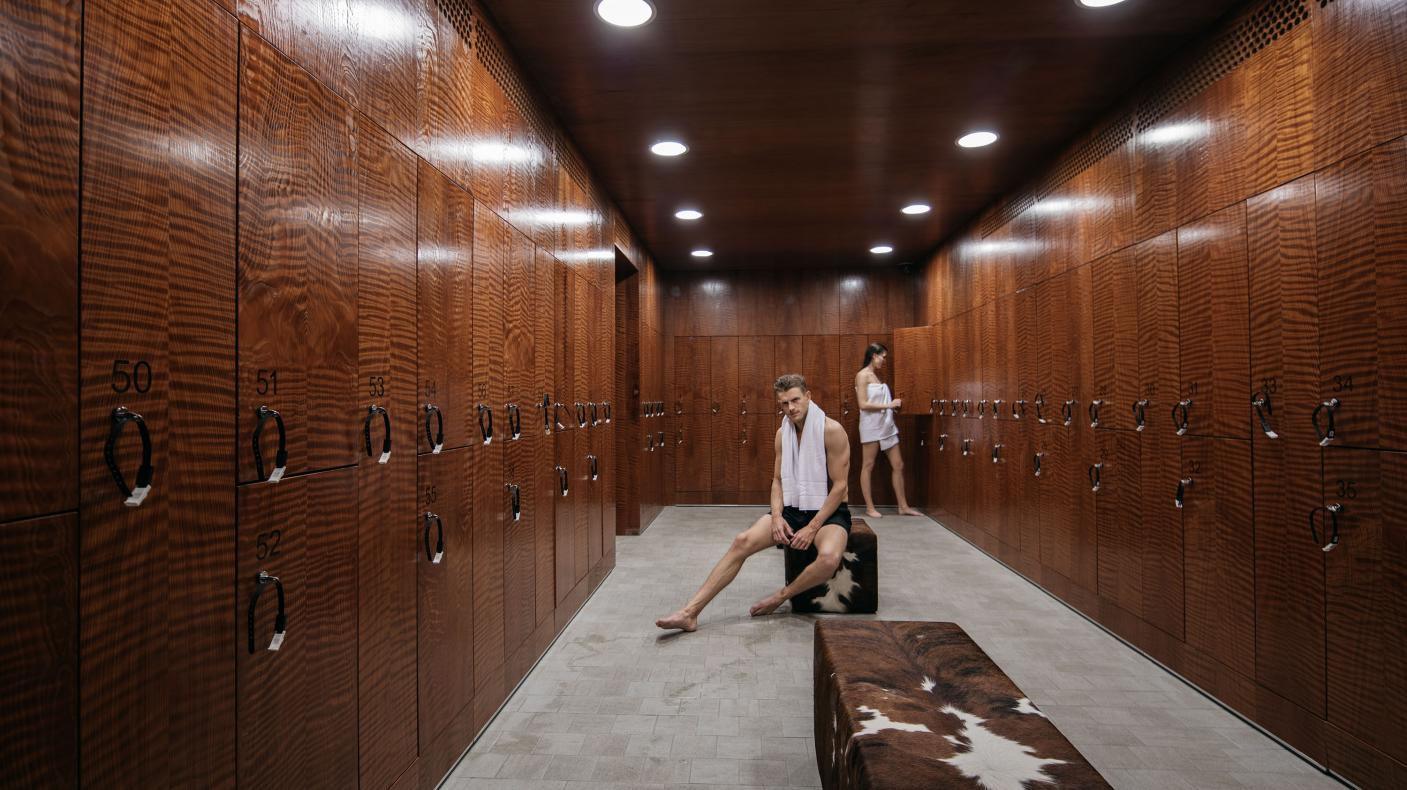 Mineralbad & Spa Samedan Garderobe