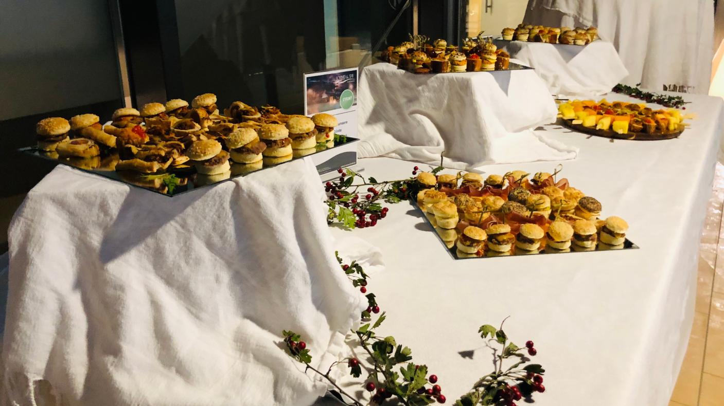 Vollmondbaden Buffet Vollmondbaden Buffet